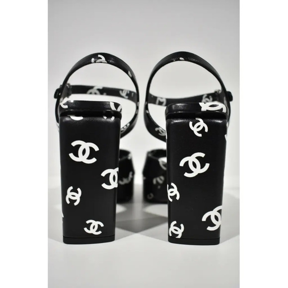 Chanel 22S Black White Lambskin CC Logo Platform Strap Block Heel Sandal 39 - Picture 10 of 12